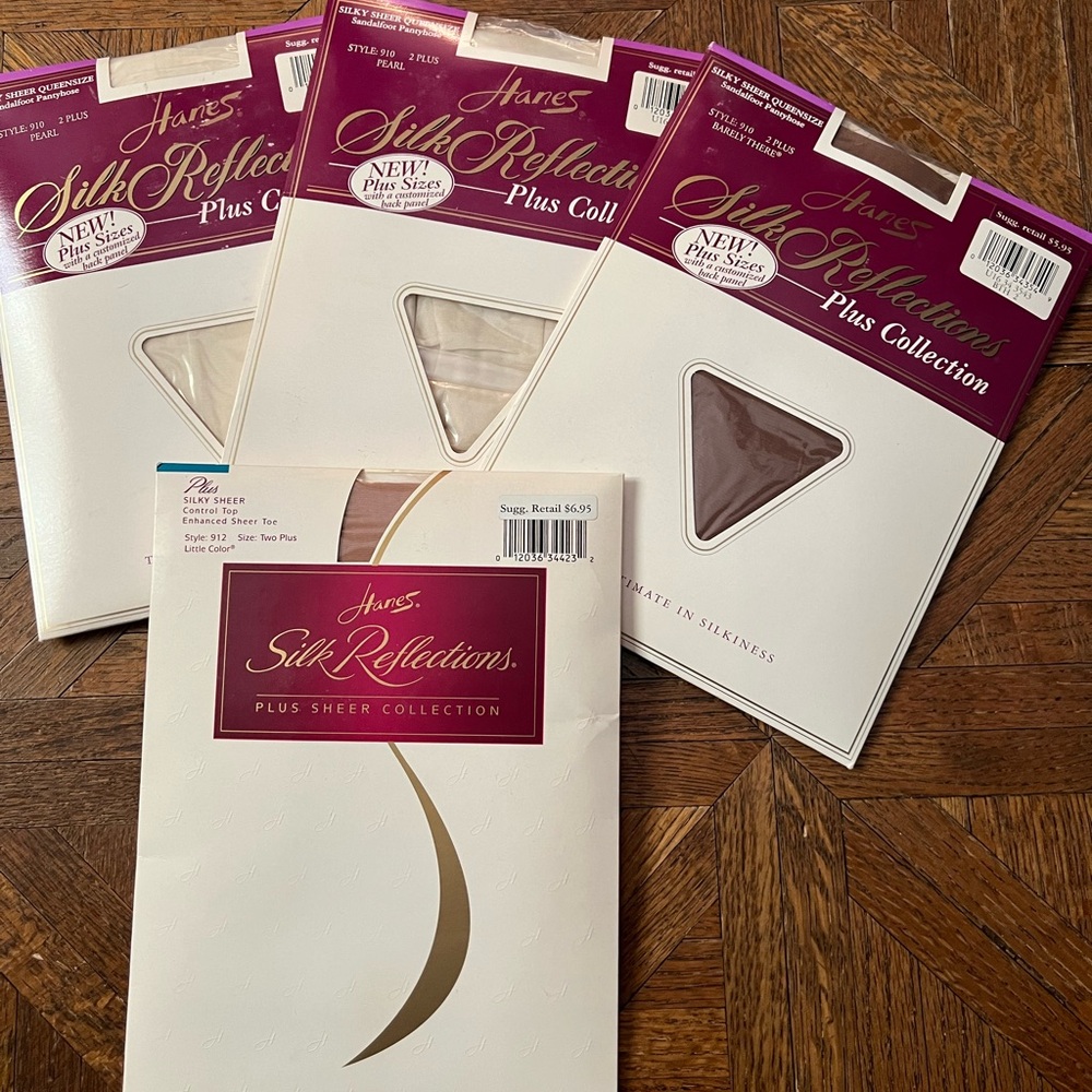 Hanes Silk Reflections 3 style 910 two are pearl, one style 912. All size 2x.